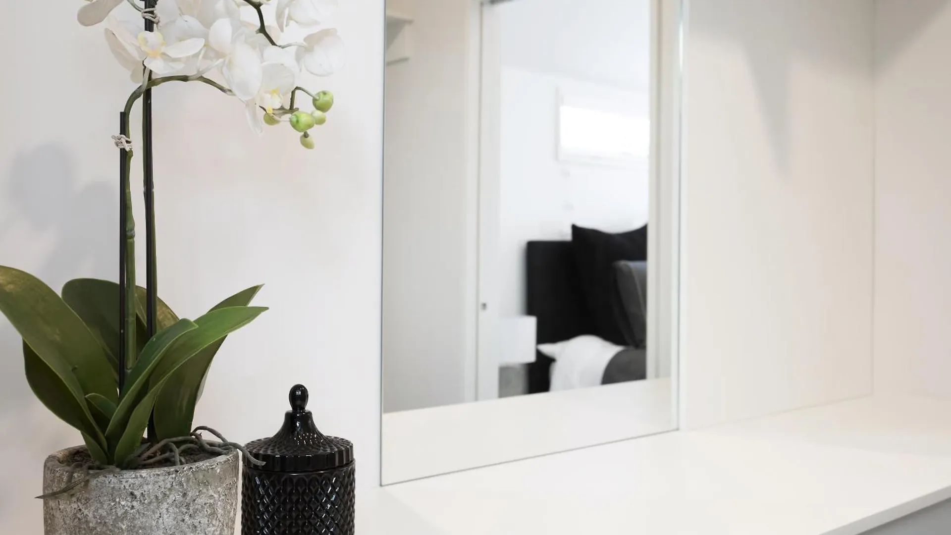A Luxurious Retreat Sleeps 6 Apartment Christchurch