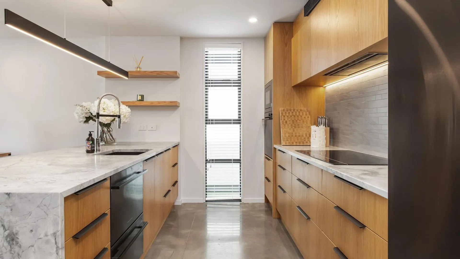 A Luxurious Retreat Sleeps 6 Apartment Christchurch New Zealand